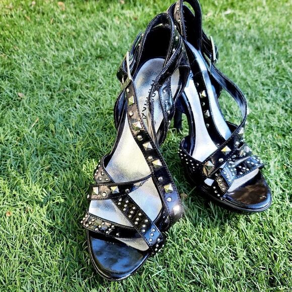 Women's Paprika studded open toed heels - Picture 11 of 12